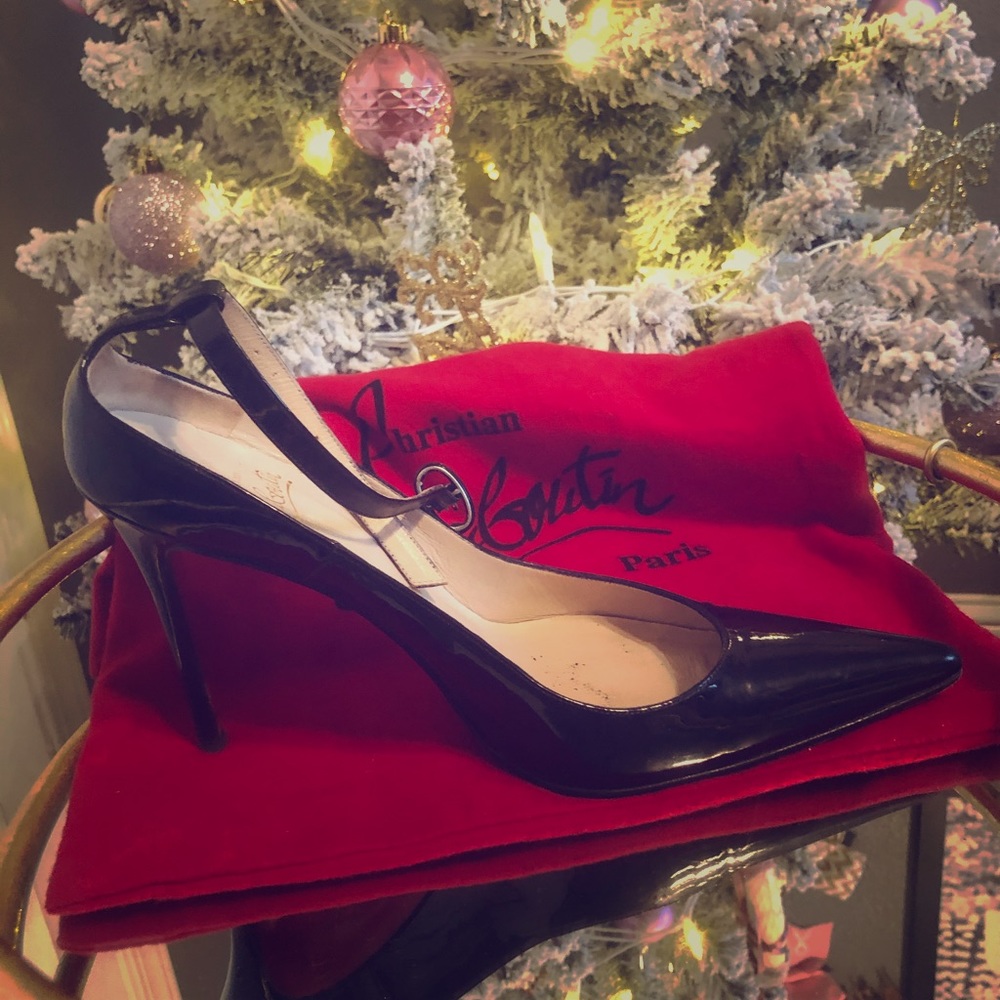 Christian Louboutin 👠 heels